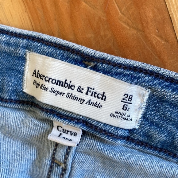 Abercrombie 6/28 - Picture 3 of 6